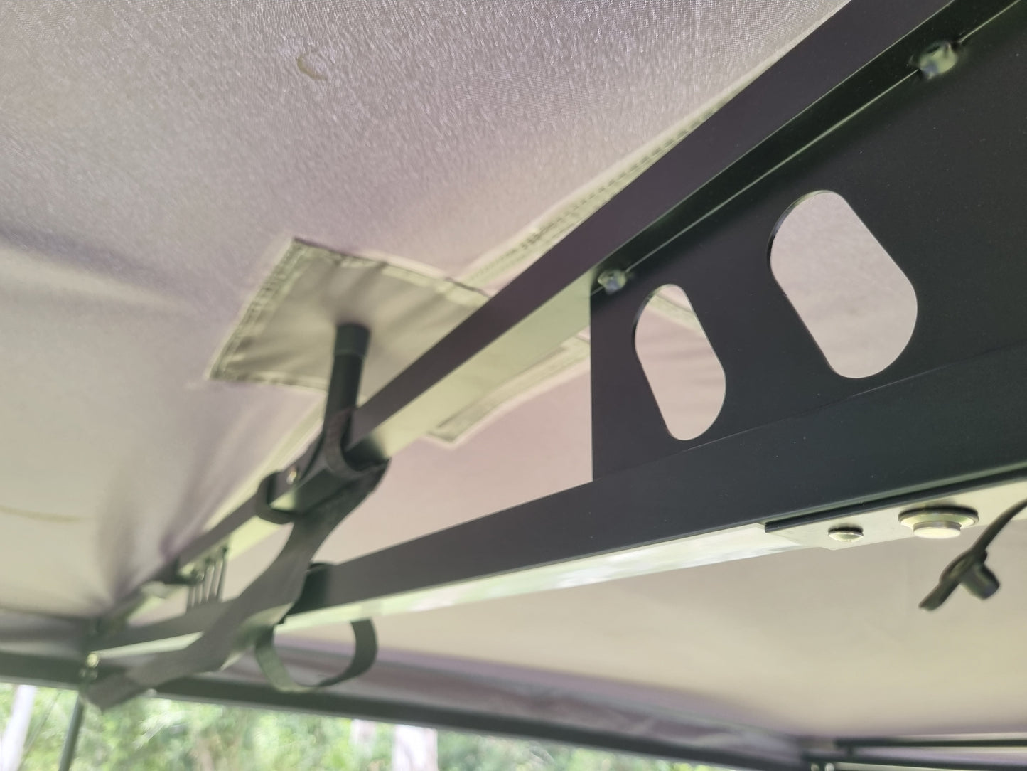 180 degree 2.1m Free Standing Awning